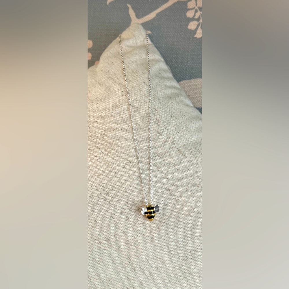 SOLD.  
NWOT Sterling Silver Bee necklace 18in adjustable
